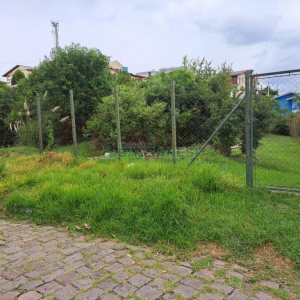 Terreno com 360m², no bairro Charqueadas em Caxias do Sul para Comprar