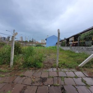 Terreno com 410m², no bairro Exposição em Caxias do Sul para Comprar