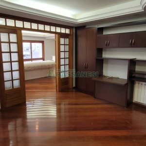 Apartamento com 221m², 3 dormitórios, 2 vagas, no bairro Jardim América em Caxias do Sul para Comprar