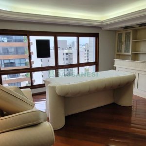 Apartamento com 221m², 3 dormitórios, 2 vagas, no bairro Jardim América em Caxias do Sul para Comprar