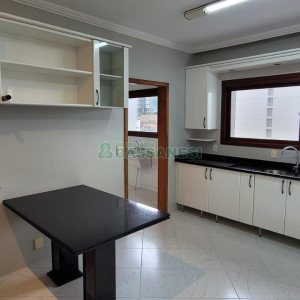 Apartamento com 221m², 3 dormitórios, 2 vagas, no bairro Jardim América em Caxias do Sul para Comprar