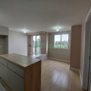 Apartamento com 42m², 1 dormitório, 2 vagas, no bairro Petrópolis em Caxias do Sul para Alugar