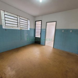 Casa com 200m², 5 dormitórios, 2 vagas, no bairro Marechal Floriano em Caxias do Sul para Comprar