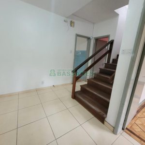 Casa com 200m², 5 dormitórios, 2 vagas, no bairro Marechal Floriano em Caxias do Sul para Comprar
