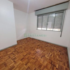 Casa com 200m², 5 dormitórios, 2 vagas, no bairro Marechal Floriano em Caxias do Sul para Comprar