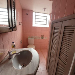 Casa com 200m², 5 dormitórios, 2 vagas, no bairro Marechal Floriano em Caxias do Sul para Comprar