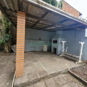 Casa com 200m², 5 dormitórios, 2 vagas, no bairro Marechal Floriano em Caxias do Sul para Comprar