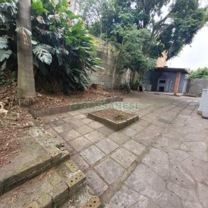 Casa com 200m², 5 dormitórios, 2 vagas, no bairro Marechal Floriano em Caxias do Sul para Comprar