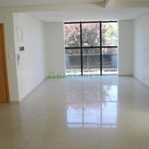 Sala com 32m², no bairro Rio Branco em Caxias do Sul para Alugar