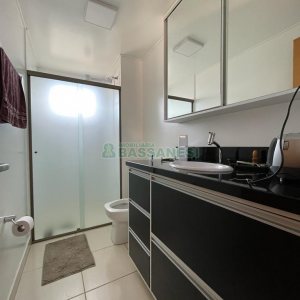 Apto Mobiliado com 114m², 3 dormitórios, 2 vagas, no bairro Universitário em Caxias do Sul para Alugar
