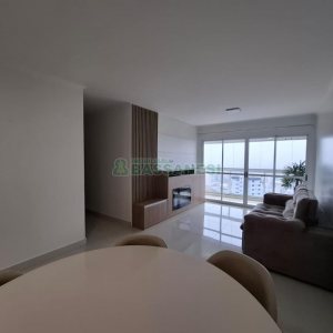 Apto Mobiliado com 115m², 3 dormitórios, 2 vagas, no bairro Universitário em Caxias do Sul para Alugar