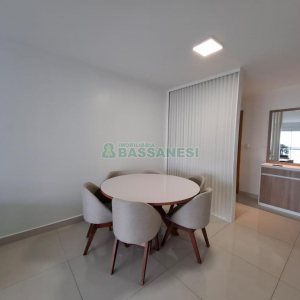 Apto Mobiliado com 115m², 3 dormitórios, 2 vagas, no bairro Universitário em Caxias do Sul para Alugar