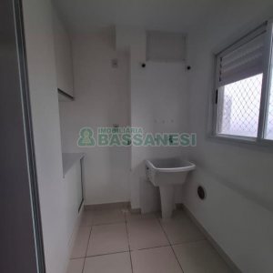 Apto Mobiliado com 115m², 3 dormitórios, 2 vagas, no bairro Universitário em Caxias do Sul para Alugar