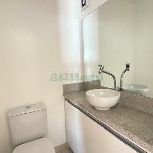 Apto Mobiliado com 115m², 3 dormitórios, 2 vagas, no bairro Universitário em Caxias do Sul para Alugar