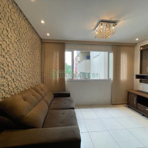 Sobrado Mobiliado com 320m², 2 dormitórios, 2 vagas, no bairro Santa Catarina em Caxias do Sul para Alugar