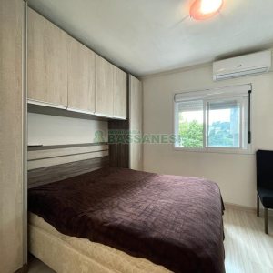 Sobrado Mobiliado com 320m², 2 dormitórios, 2 vagas, no bairro Santa Catarina em Caxias do Sul para Alugar