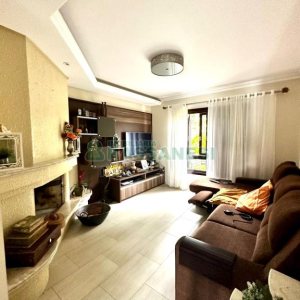 Casa com 360m², 3 dormitórios, 2 vagas, no bairro Cruzeiro em Caxias do Sul para Alugar ou Comprar