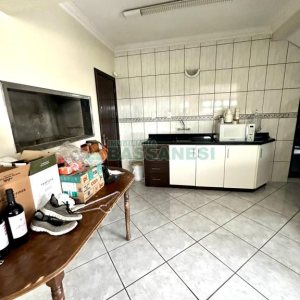 Casa com 360m², 3 dormitórios, 2 vagas, no bairro Cruzeiro em Caxias do Sul para Alugar ou Comprar
