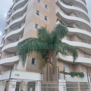 Apartamento com 187m², 3 dormitórios, 4 vagas, no bairro Centro em Caxias do Sul para Comprar