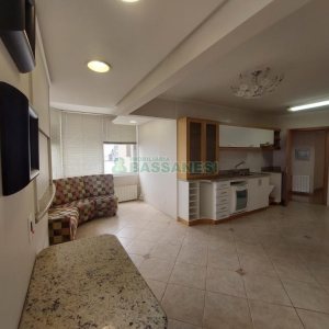 Apartamento com 187m², 3 dormitórios, 4 vagas, no bairro Centro em Caxias do Sul para Comprar