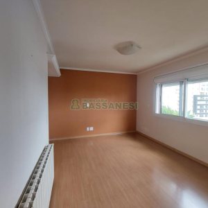 Apartamento com 187m², 3 dormitórios, 4 vagas, no bairro Centro em Caxias do Sul para Comprar