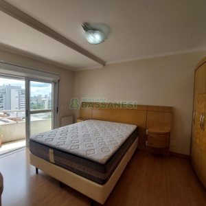 Apartamento com 187m², 3 dormitórios, 4 vagas, no bairro Centro em Caxias do Sul para Comprar