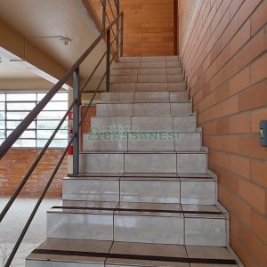 Pavilhão com 700m², no bairro Cinquentenário em Caxias do Sul para Alugar