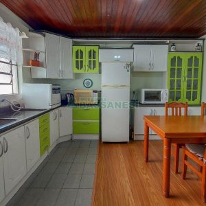 Casa com 220m², 4 dormitórios, 2 vagas, no bairro Santa Catarina em Caxias do Sul para Comprar