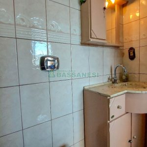 Casa com 220m², 4 dormitórios, 2 vagas, no bairro Santa Catarina em Caxias do Sul para Comprar