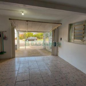 Casa com 220m², 4 dormitórios, 2 vagas, no bairro Santa Catarina em Caxias do Sul para Comprar
