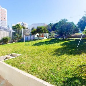 Casa com 220m², 4 dormitórios, 2 vagas, no bairro Santa Catarina em Caxias do Sul para Comprar