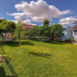 Casa com 220m², 4 dormitórios, 2 vagas, no bairro Santa Catarina em Caxias do Sul para Comprar