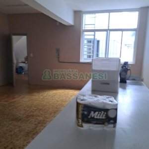 Loja com 83m², no bairro Lourdes em Caxias do Sul para Alugar