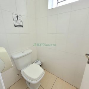 Loja com 200m², 1 vaga, no bairro Pio X em Caxias do Sul para Alugar