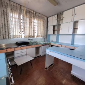 Casa com 335m², 6 dormitórios, 2 vagas, no bairro Exposição em Caxias do Sul para Comprar