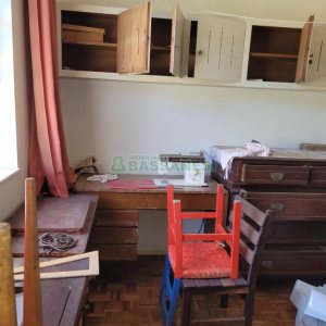 Casa com 335m², 6 dormitórios, 2 vagas, no bairro Exposição em Caxias do Sul para Comprar