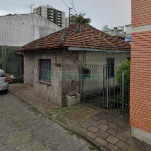 Casa com 335m², 6 dormitórios, 2 vagas, no bairro Exposição em Caxias do Sul para Comprar