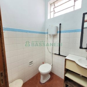 Loja com 145m², no bairro Cruzeiro em Caxias do Sul para Alugar