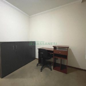 Apartamento com 102m², 3 dormitórios, 2 vagas, no bairro Madureira em Caxias do Sul para Alugar