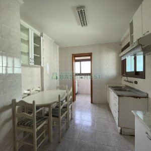Apartamento com 102m², 3 dormitórios, 2 vagas, no bairro Madureira em Caxias do Sul para Alugar