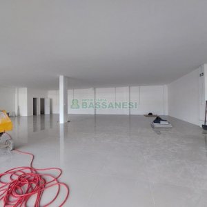 Loja com 150m², no bairro Cruzeiro em Caxias do Sul para Alugar
