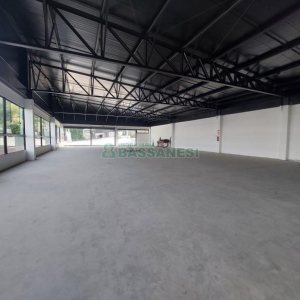 Loja com 404m², no bairro Cruzeiro em Caxias do Sul para Alugar