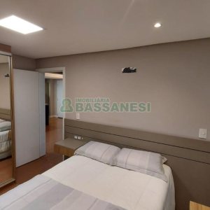 Apartamento com 55m², 2 dormitórios, 1 vaga, no bairro Lourdes em Caxias do Sul para Comprar
