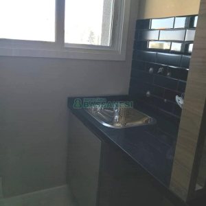 Apartamento com 55m², 2 dormitórios, 1 vaga, no bairro Lourdes em Caxias do Sul para Comprar