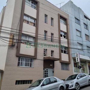 Apartamento com 66m², 2 dormitórios, no bairro Centro em Caxias do Sul para Comprar