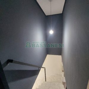 Sobrado Mobiliado com 80m², 2 dormitórios, 1 vaga, no bairro Santa Catarina em Caxias do Sul para Comprar