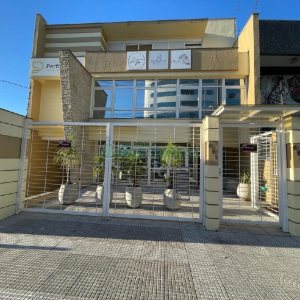 Sala Mobiliada com 297m², 2 vagas, no bairro Sanvitto em Caxias do Sul para Alugar