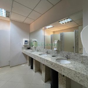 Sala Mobiliada com 297m², 2 vagas, no bairro Sanvitto em Caxias do Sul para Alugar
