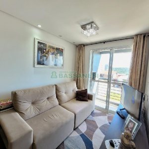 Apto Mobiliado com 50m², 2 dormitórios, 1 vaga, no bairro Santa Lúcia em Caxias do Sul para Comprar