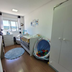 Apto Mobiliado com 50m², 2 dormitórios, 1 vaga, no bairro Santa Lúcia em Caxias do Sul para Comprar